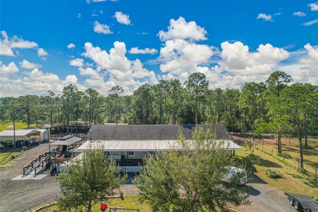 For Sale: $950,000 (4 beds, 2 baths, 2356 Square Feet)