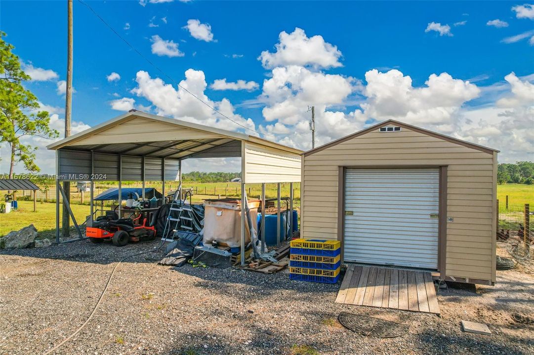 For Sale: $950,000 (4 beds, 2 baths, 2356 Square Feet)