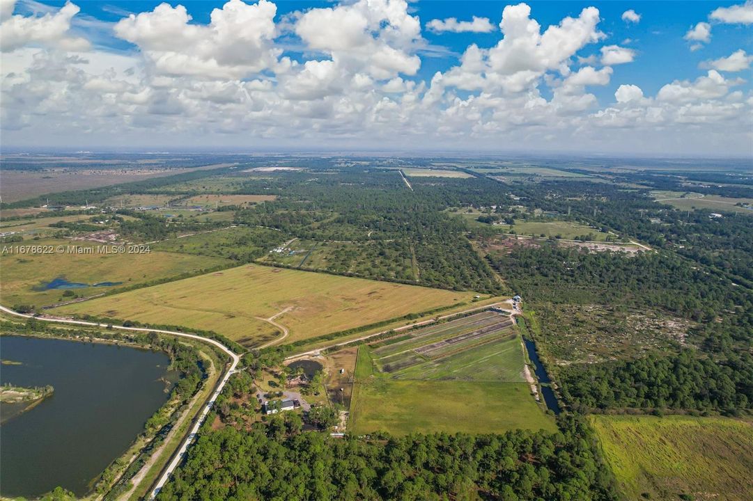 For Sale: $950,000 (4 beds, 2 baths, 2356 Square Feet)