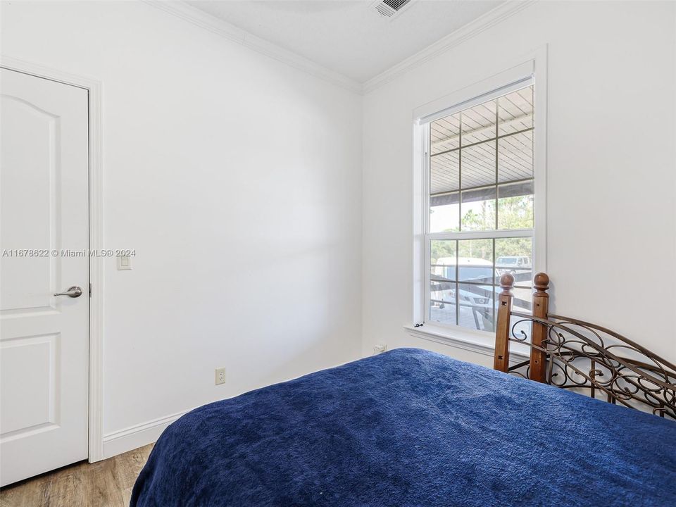 For Sale: $950,000 (4 beds, 2 baths, 2356 Square Feet)