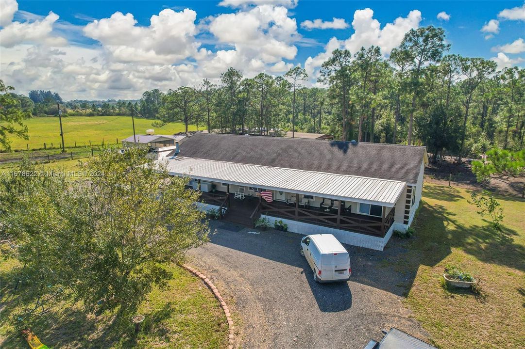 For Sale: $950,000 (4 beds, 2 baths, 2356 Square Feet)
