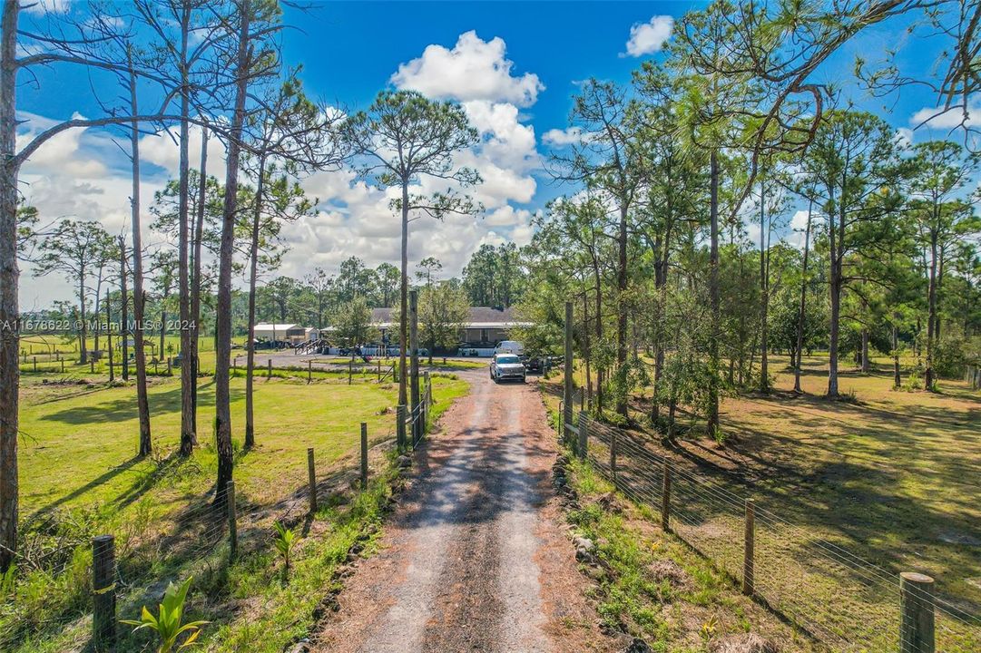 For Sale: $950,000 (4 beds, 2 baths, 2356 Square Feet)