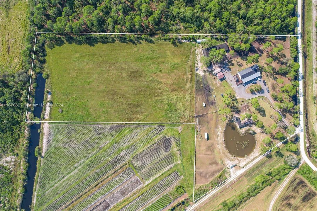 For Sale: $950,000 (4 beds, 2 baths, 2356 Square Feet)