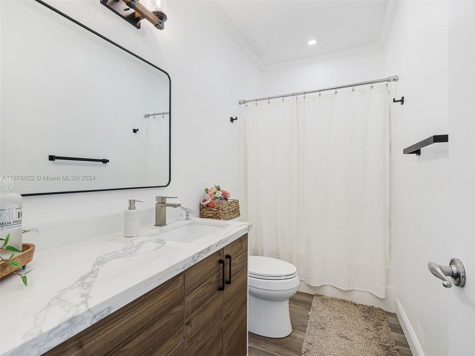 For Sale: $950,000 (4 beds, 2 baths, 2356 Square Feet)