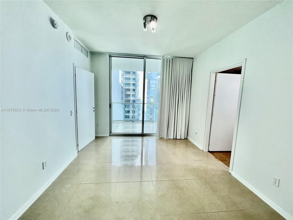 For Rent: $2,950 (1 beds, 1 baths, 540 Square Feet)