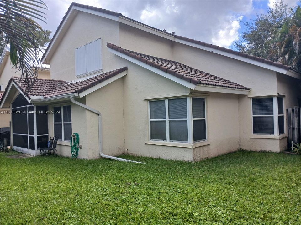 For Sale: $600,000 (3 beds, 2 baths, 1880 Square Feet)