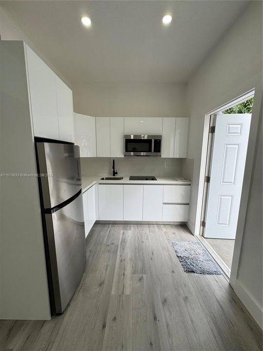 For Rent: $1,500 (1 beds, 1 baths, 600 Square Feet)