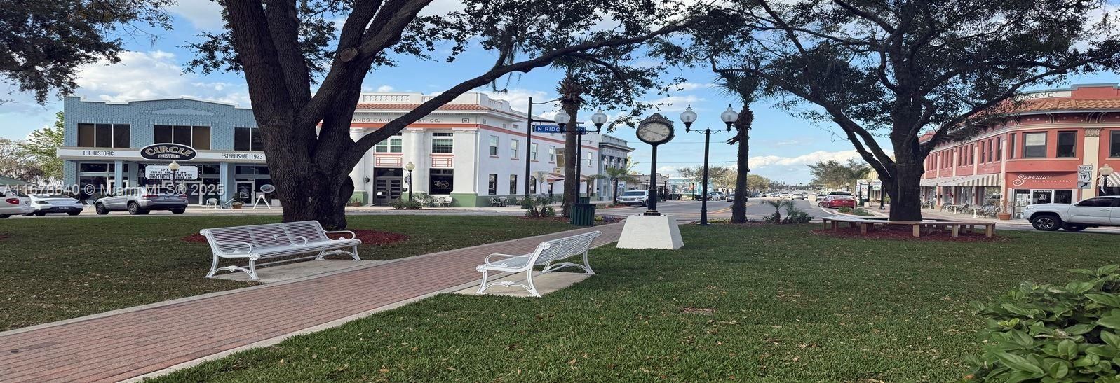 Sebring’s Downtown just got a vibrant new look thanks to Season 3 of HGTV’s Hometown Takeover. Historic buildings now feature fresh, colorful exteriors and beautifully remodeled interiors.