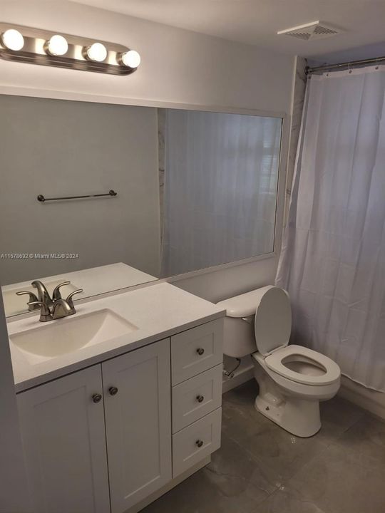 For Rent: $2,600 (3 beds, 2 baths, 1058 Square Feet)