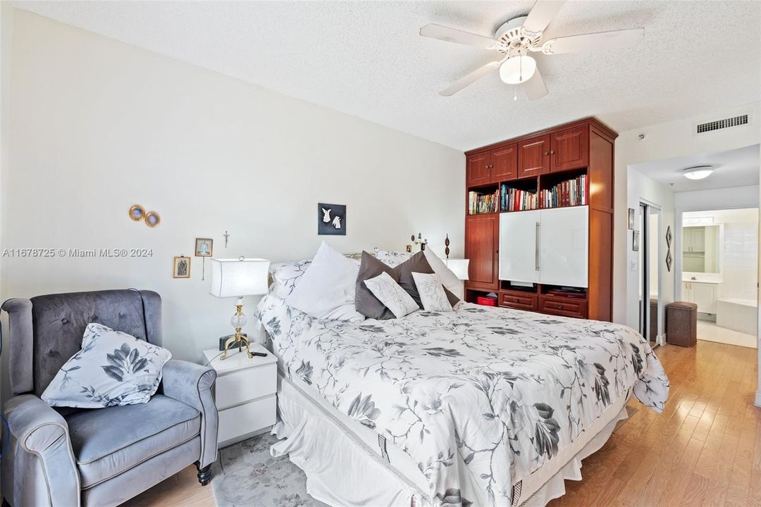 For Sale: $409,000 (3 beds, 2 baths, 1230 Square Feet)