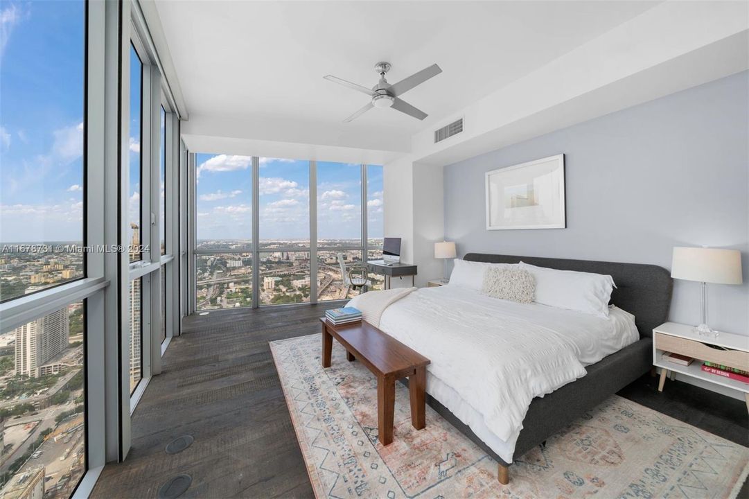 For Sale: $1,075,000 (2 beds, 2 baths, 1647 Square Feet)