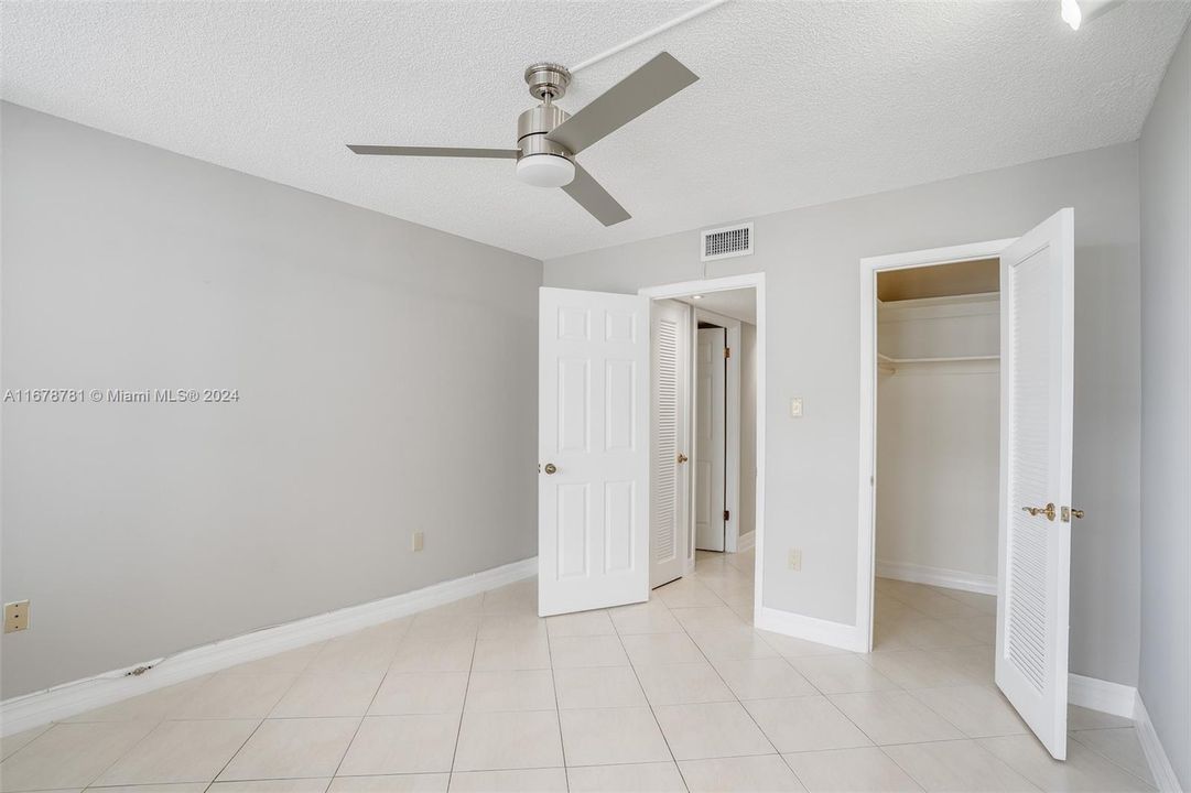 For Sale: $399,000 (2 beds, 2 baths, 1565 Square Feet)