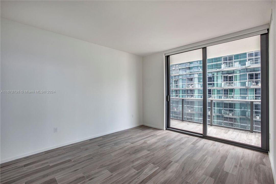 For Sale: $1,195,000 (2 beds, 2 baths, 1152 Square Feet)