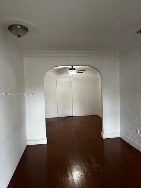 For Rent: $3,500 (2 beds, 1 baths, 980 Square Feet)