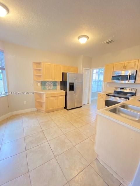 For Rent: $5,000 (4 beds, 3 baths, 2632 Square Feet)