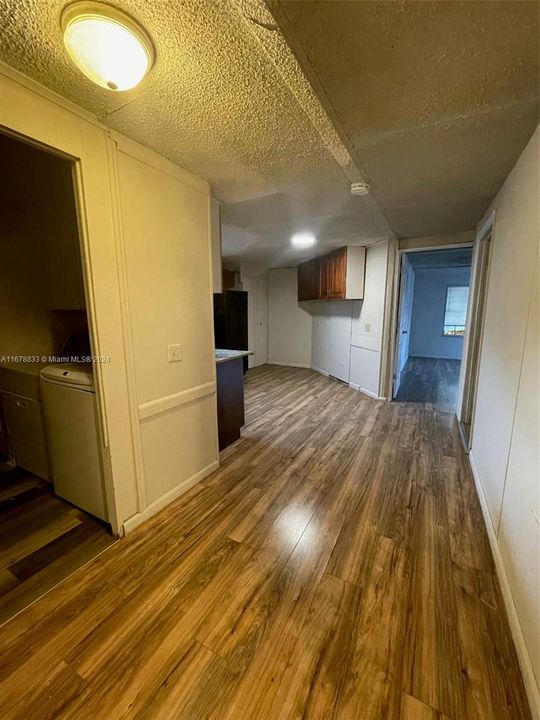 For Rent: $2,300 (4 beds, 2 baths, 1152 Square Feet)