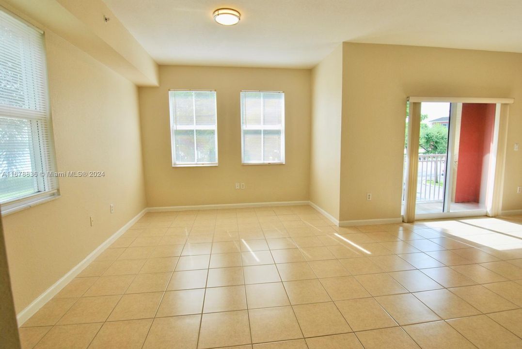 For Rent: $2,650 (2 beds, 2 baths, 1260 Square Feet)