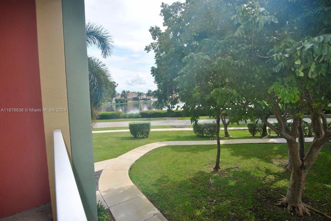 Balcony partial view of Lake