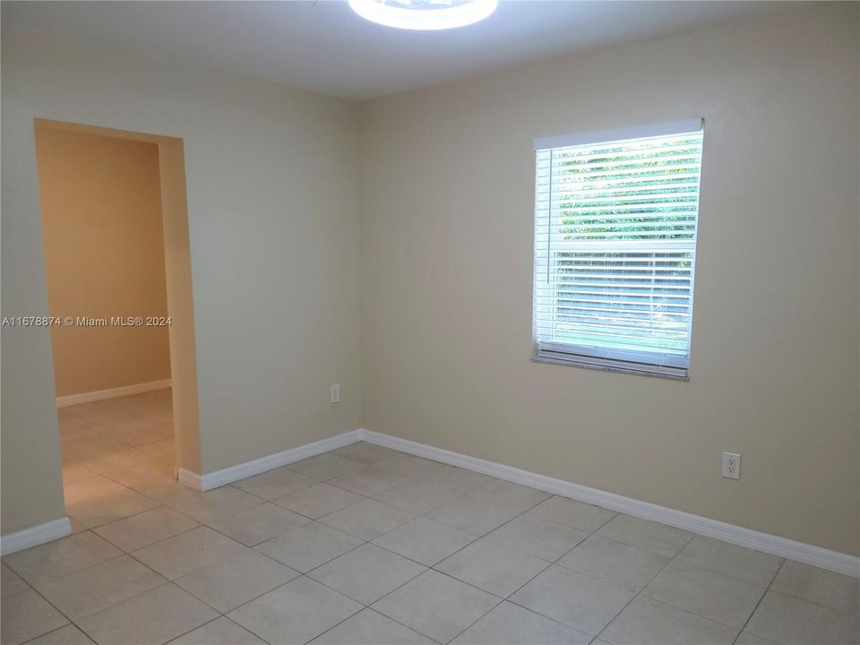 For Rent: $3,450 (3 beds, 2 baths, 1403 Square Feet)