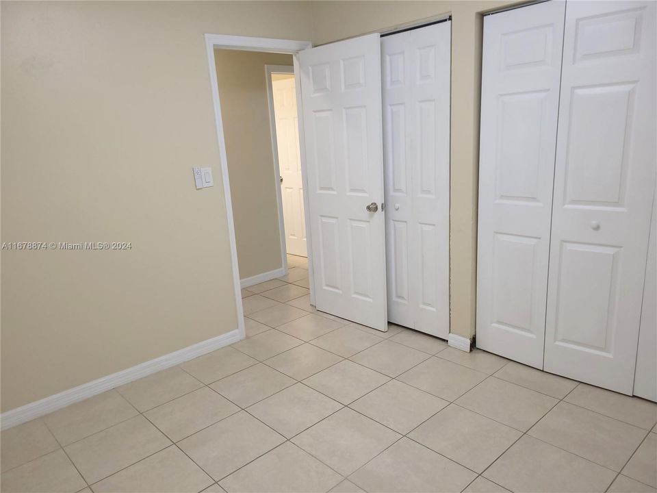 For Rent: $3,450 (3 beds, 2 baths, 1403 Square Feet)