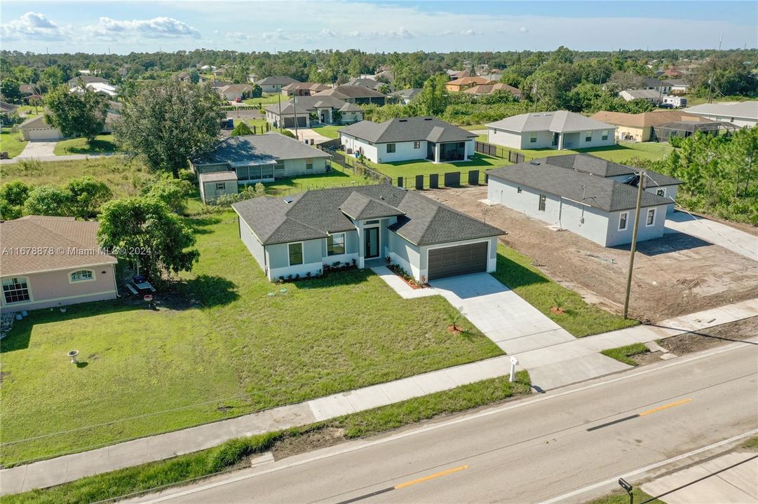 For Sale: $375,000 (3 beds, 2 baths, 1389 Square Feet)