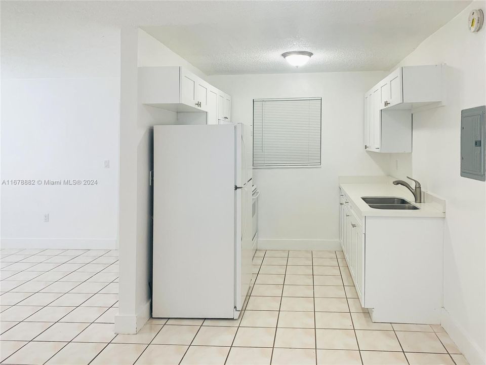 For Rent: $1,700 (1 beds, 1 baths, 543 Square Feet)