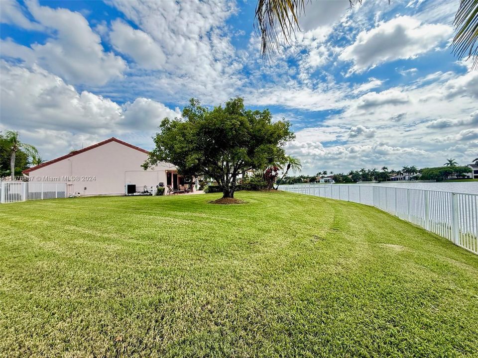 For Sale: $1,500,000 (4 beds, 3 baths, 2783 Square Feet)