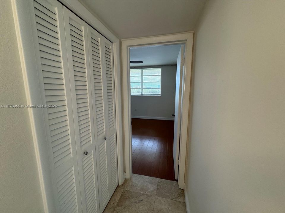 For Rent: $3,400 (2 beds, 2 baths, 1083 Square Feet)