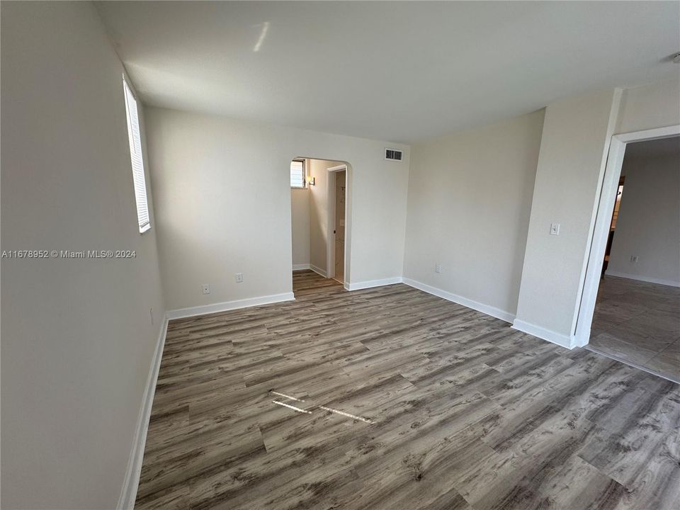 For Rent: $3,400 (2 beds, 2 baths, 1083 Square Feet)