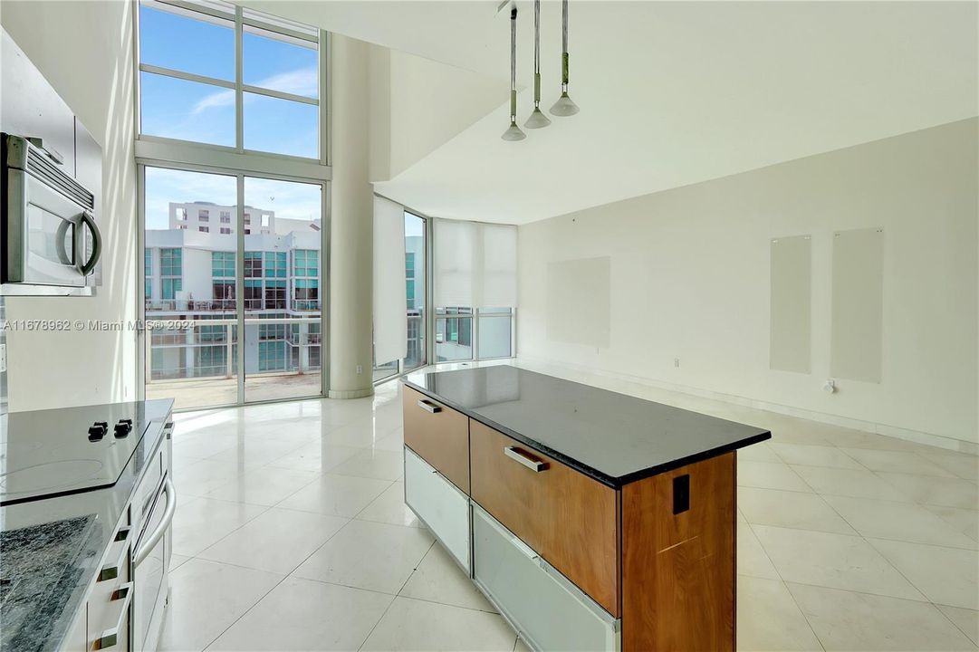 For Sale: $816,400 (2 beds, 3 baths, 1885 Square Feet)