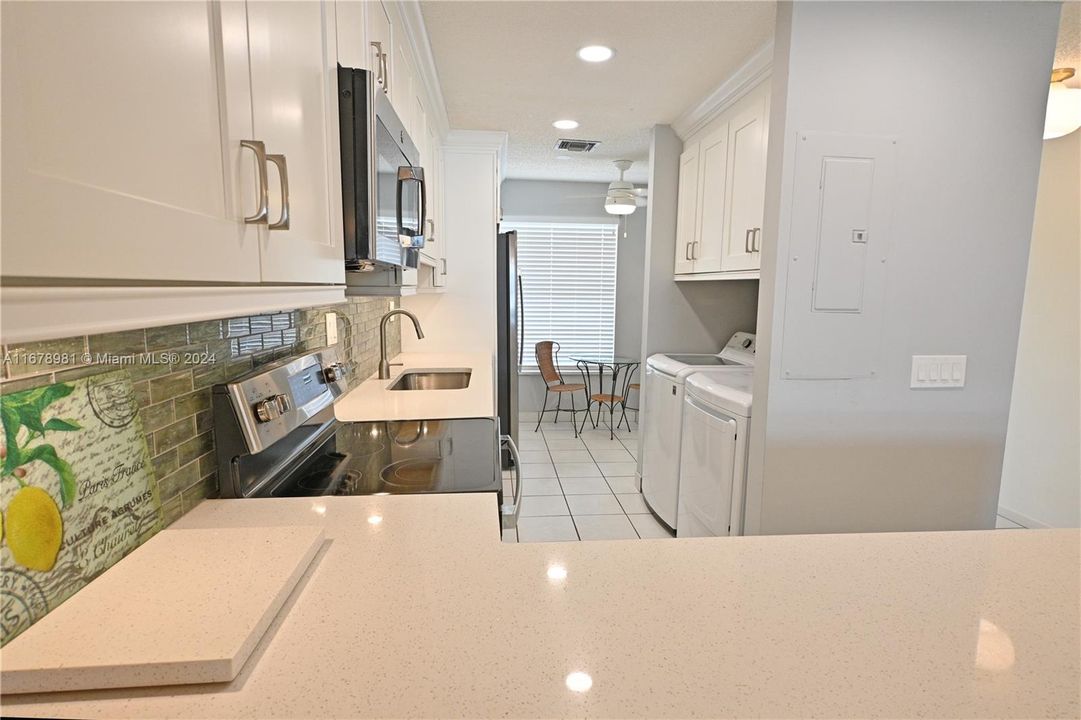 For Sale: $219,900 (2 beds, 2 baths, 1148 Square Feet)