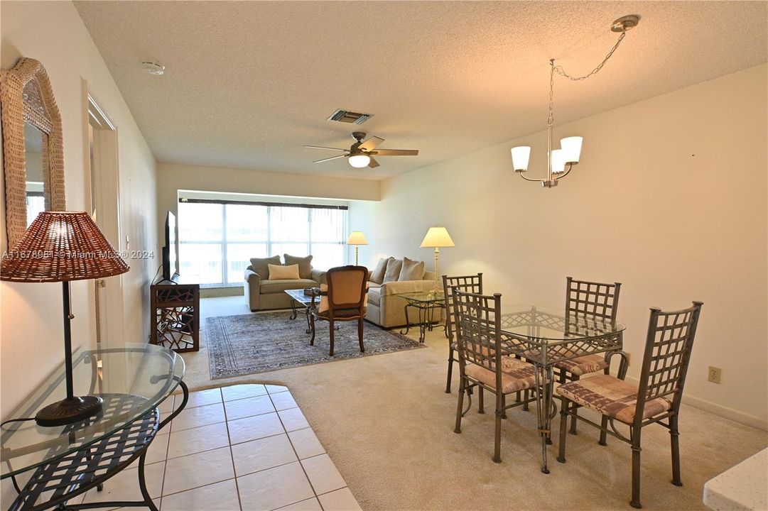 For Sale: $219,900 (2 beds, 2 baths, 1148 Square Feet)