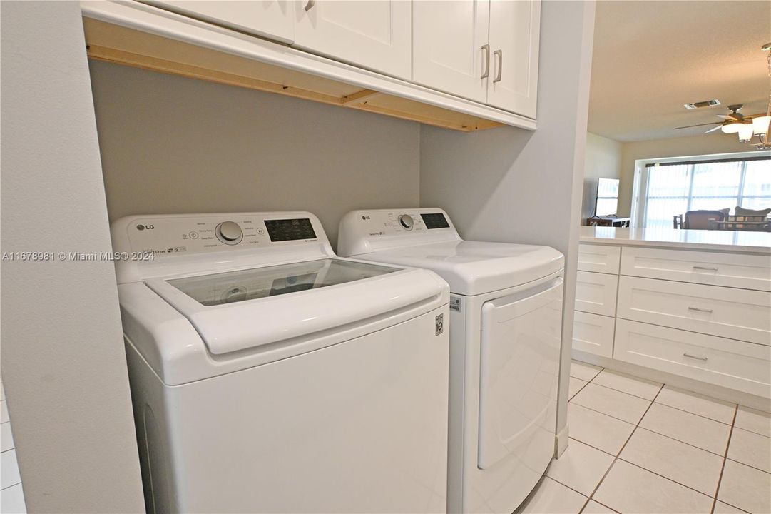 For Sale: $219,900 (2 beds, 2 baths, 1148 Square Feet)