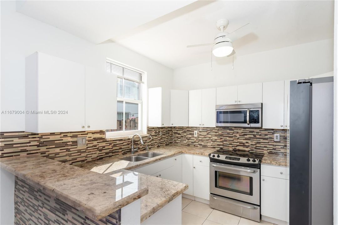 Active With Contract: $610,000 (3 beds, 2 baths, 1683 Square Feet)