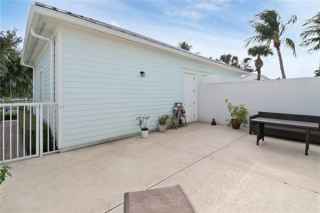 Patio w/ Garage & House Access