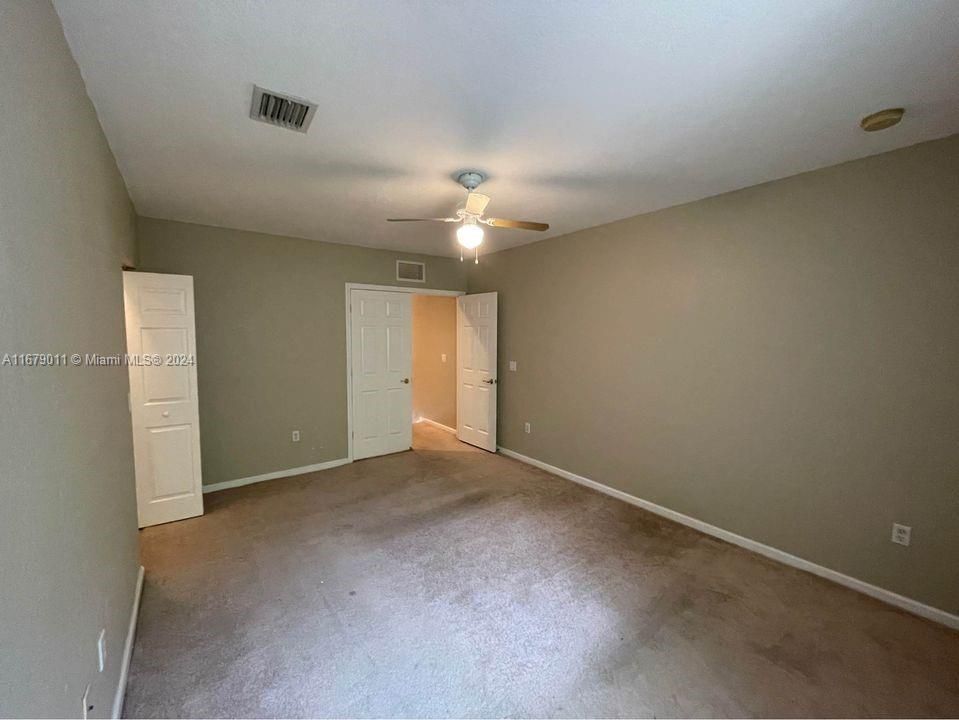 For Rent: $2,700 (3 beds, 2 baths, 1423 Square Feet)