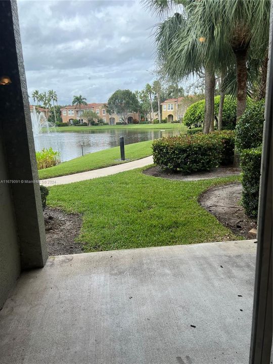 Recently Rented: $2,700 (2 beds, 2 baths, 1232 Square Feet)