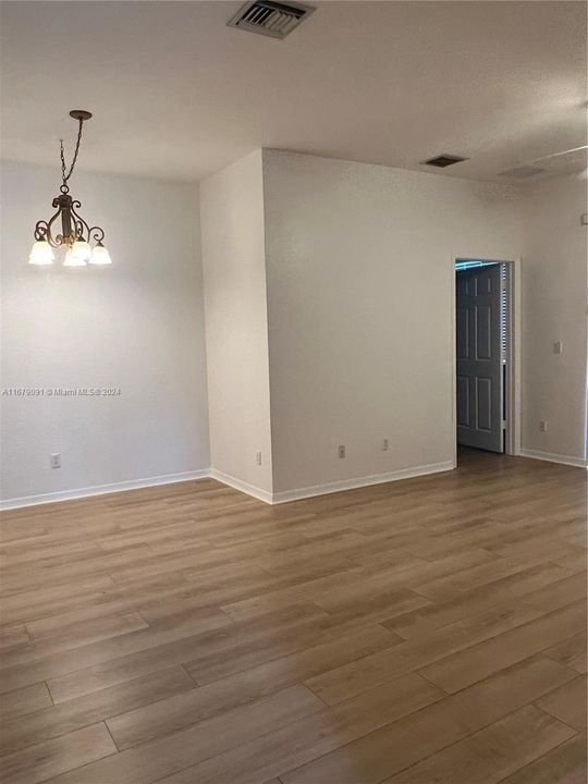 Recently Rented: $2,700 (2 beds, 2 baths, 1232 Square Feet)