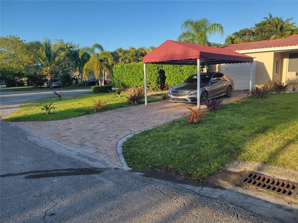 For Sale: $1,400,000 (3 beds, 2 baths, 1488 Square Feet)