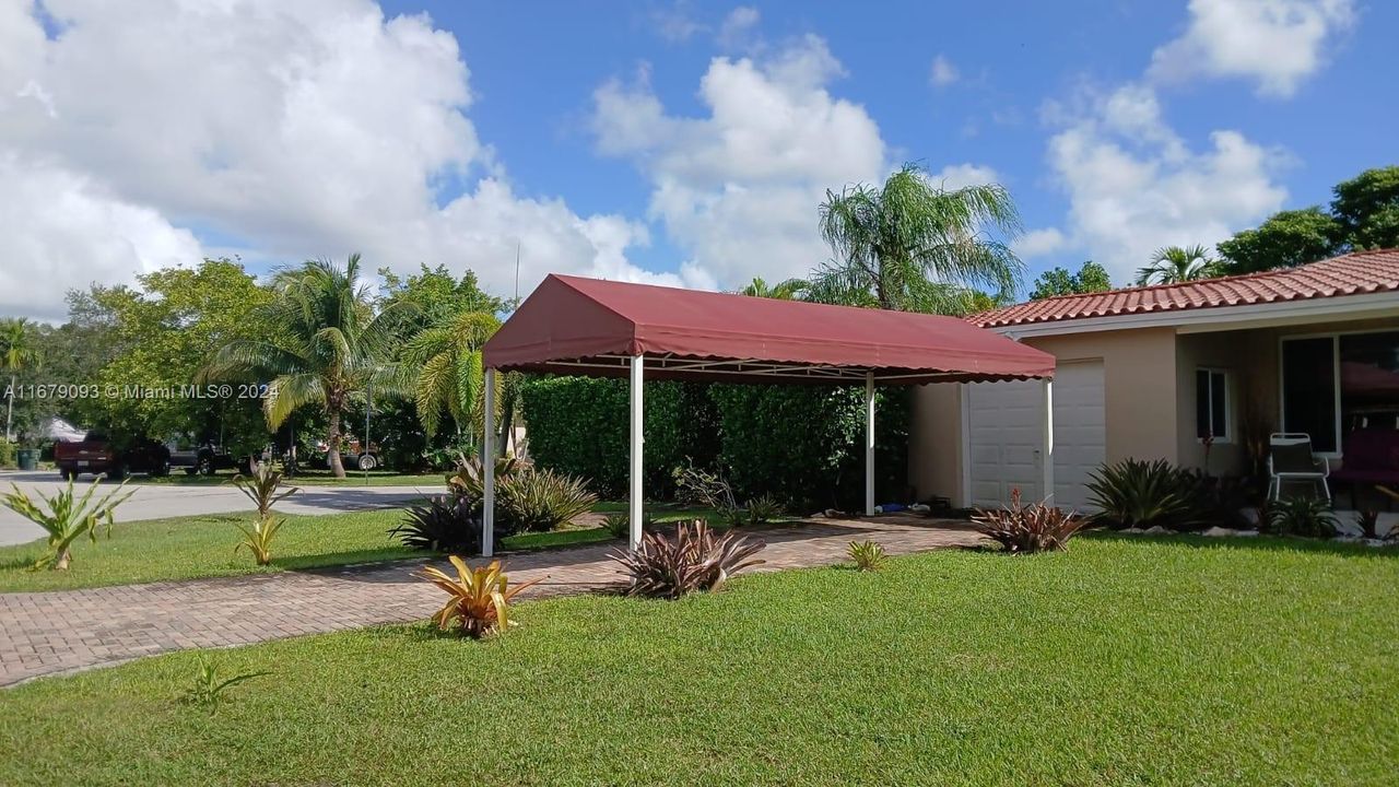 For Sale: $1,400,000 (3 beds, 2 baths, 1488 Square Feet)