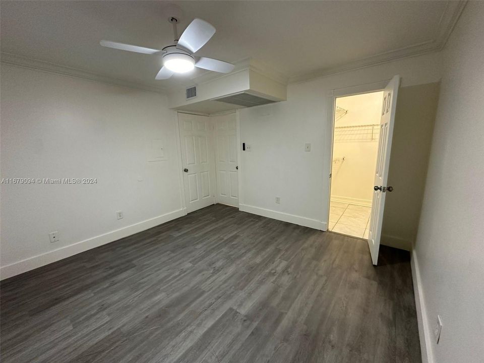 For Rent: $1,800 (1 beds, 1 baths, 693 Square Feet)