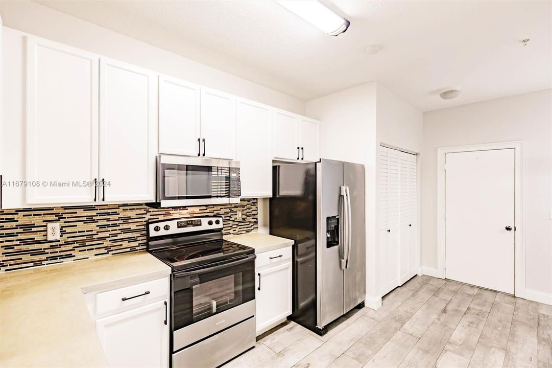 For Sale: $495,000 (3 beds, 2 baths, 1790 Square Feet)