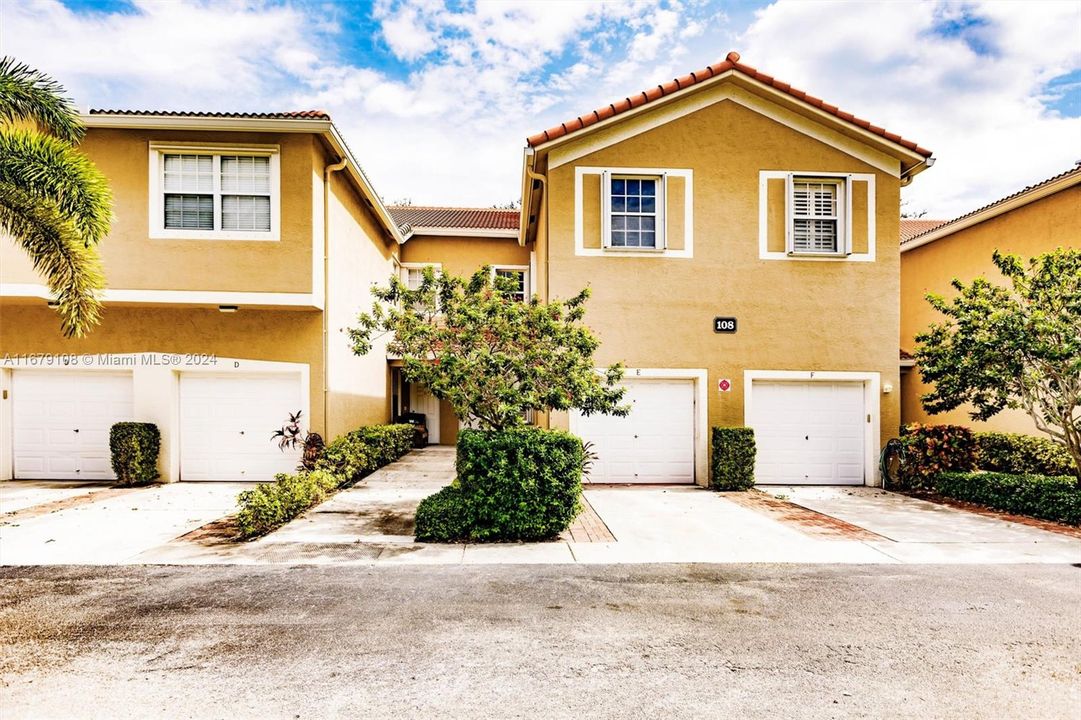 For Sale: $495,000 (3 beds, 2 baths, 1790 Square Feet)