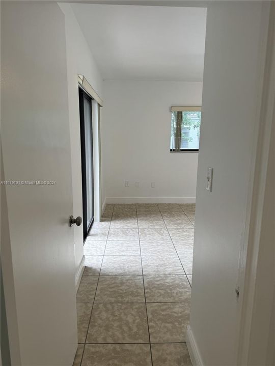 For Rent: $3,000 (3 beds, 2 baths, 1152 Square Feet)