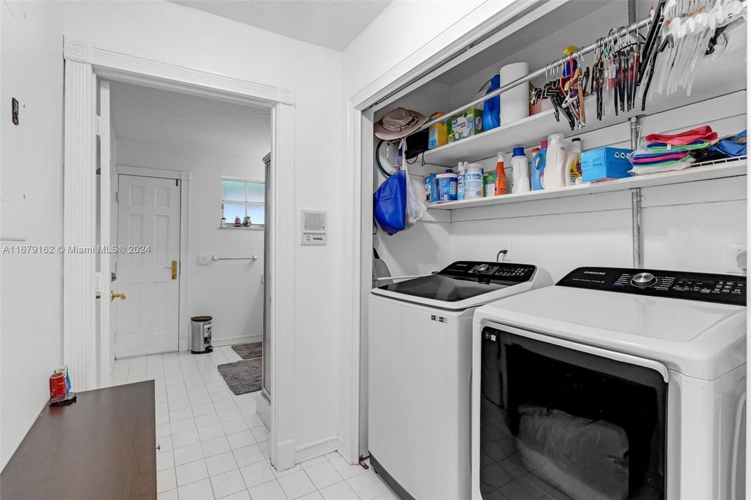 Main house Laundry Oversized washer and dryer