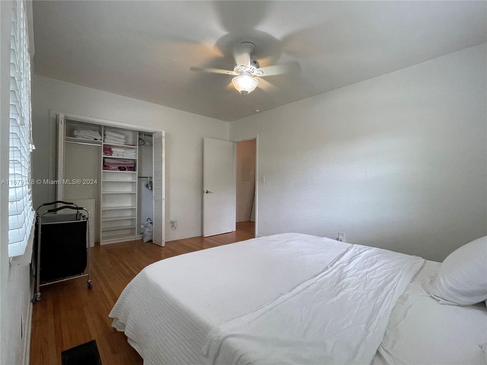 For Rent: $6,800 (2 beds, 1 baths, 1209 Square Feet)