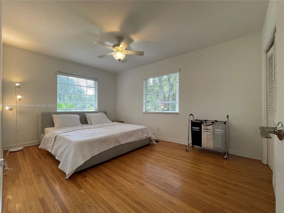 For Rent: $6,800 (2 beds, 1 baths, 1209 Square Feet)