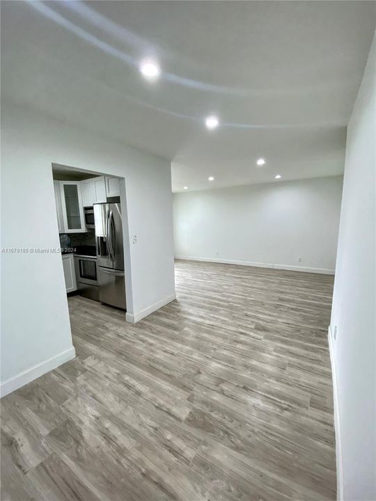 Recently Rented: $2,000 (2 beds, 2 baths, 912 Square Feet)