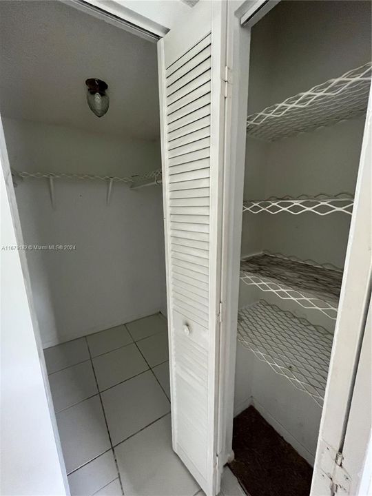 En Venta: $180,000 (2 camas, 2 baños, 1200 Pies cuadrados)