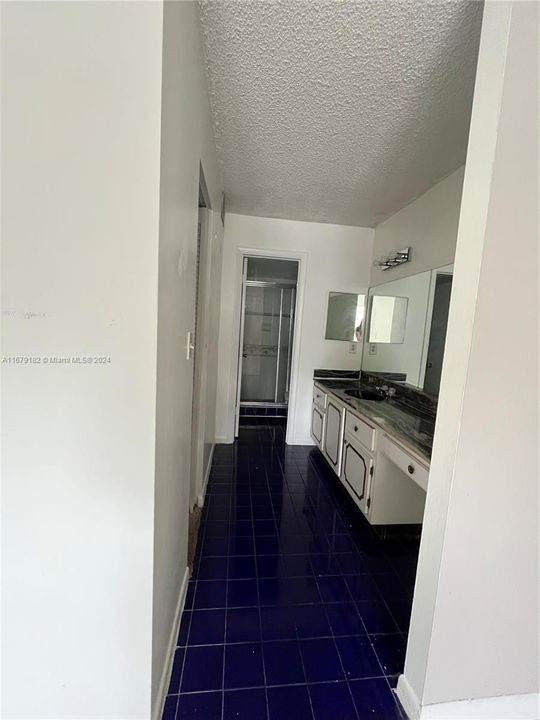 For Sale: $180,000 (2 beds, 2 baths, 1200 Square Feet)